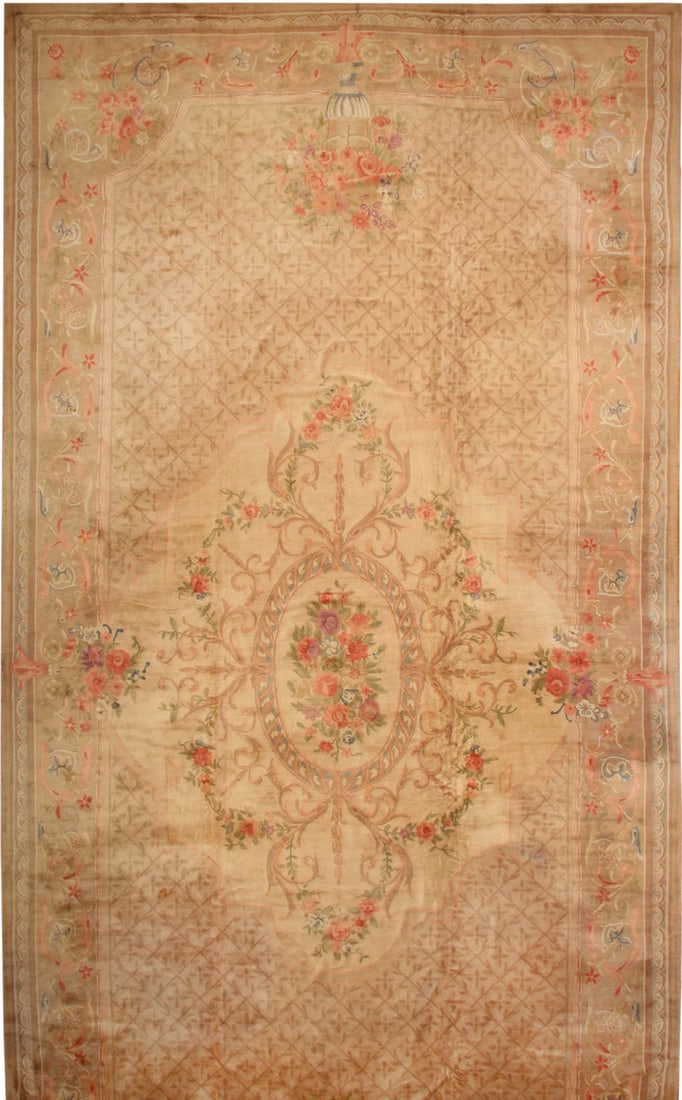 No Reserve - Mid Century Hooked Rug 29 ft 5 in x 14 ft 10 in (8.97 m x 4.52 m) (1 of 1)