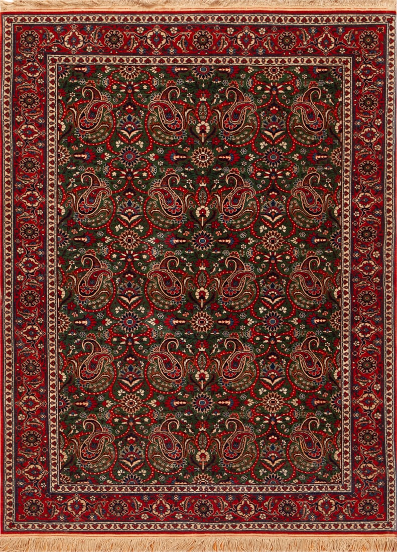 No Reserve - Antique Persian Isfahan Rug 4 ft 7 in x 3 ft 5 in (1.39 m x 1.04 m): Curated collection of antique, vintage and modern rugs No Reserve - Antique Persian Isfahan Rug Size: 4 ft 7 in x 3 ft 5 in (1.39 m x 1.04 m) Provenance: Property of a prominent German collector