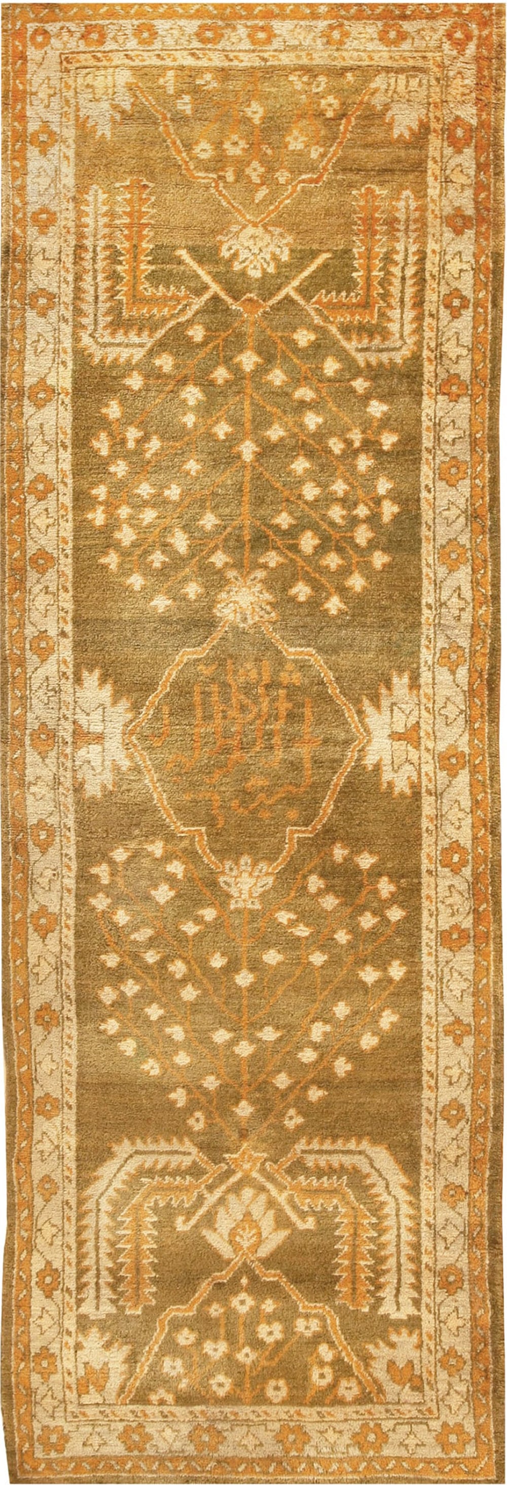 No Reserve - Antique Oushak Gallery Carpet, Western Anatolia, circa 1900 - 11 ft 10 in x 3 ft 10 in: Curated collection of antique, vintage and modern rugs No Reserve - Antique Oushak Gallery Carpet, Western Anatolia, circa 1900 Size: 11 ft 10 in x 3 ft 10 in (3.61 m x 1.17 m) Provenance: Property of