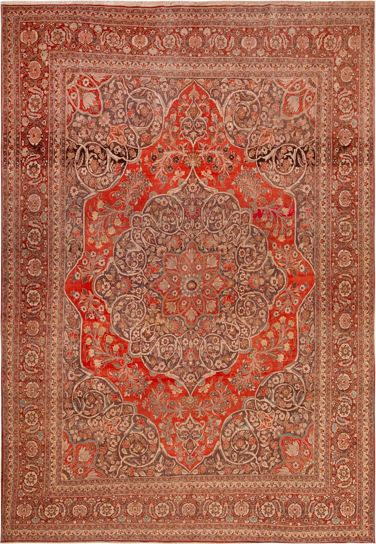 No Reserve Antique Persian Tabriz Rug circa 1900 - 13 ft x 9 ft 4 in (3.96 m x 2.84 m): Curated collection of antique, vintage and modern rugs No Reserve Antique Persian Tabriz Rug circa 1900 Size: 13 ft x 9 ft 4 in (3.96 m x 2.84 m) Provenance: Property of a Boston dealer An elega