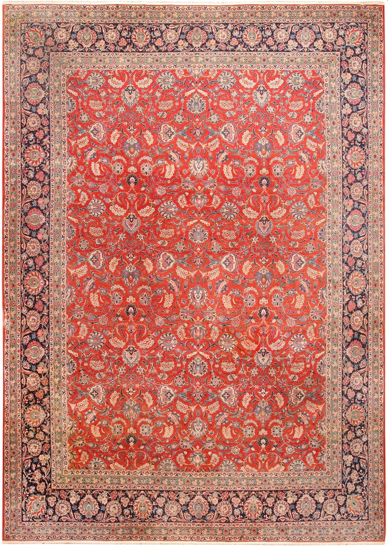 No Reserve - Antique Persian Kashan Rug circa 1920 - 17 ft x 12 ft (5.18 m x 3.66 m): Curated collection of antique, vintage and modern rugs No Reserve - Antique Persian Kashan Rug circa 1920 Size: 17 ft x 12 ft (5.18 m x 3.66 m) Provenance: Property of a New York residence A lar