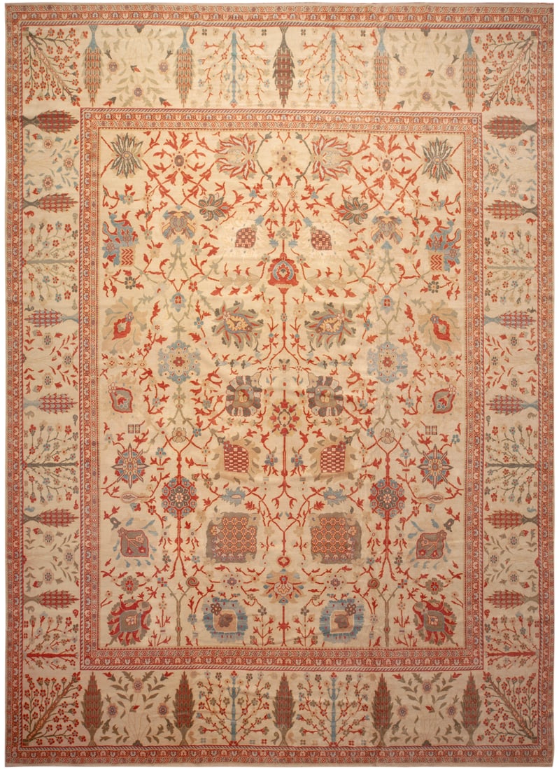 No reserve-Large Persian Sultanabad Rug - 19 ft 2 in x 13 ft 10 in (5.84 m x 4.22 m): Curated collection of antique, vintage and modern rugs No reserve-Large Persian Sultanabad Rug Size: 19 ft 2 in x 13 ft 10 in (5.84 m x 4.22 m) Provenance: Property of New Jersey dealer Late 20t