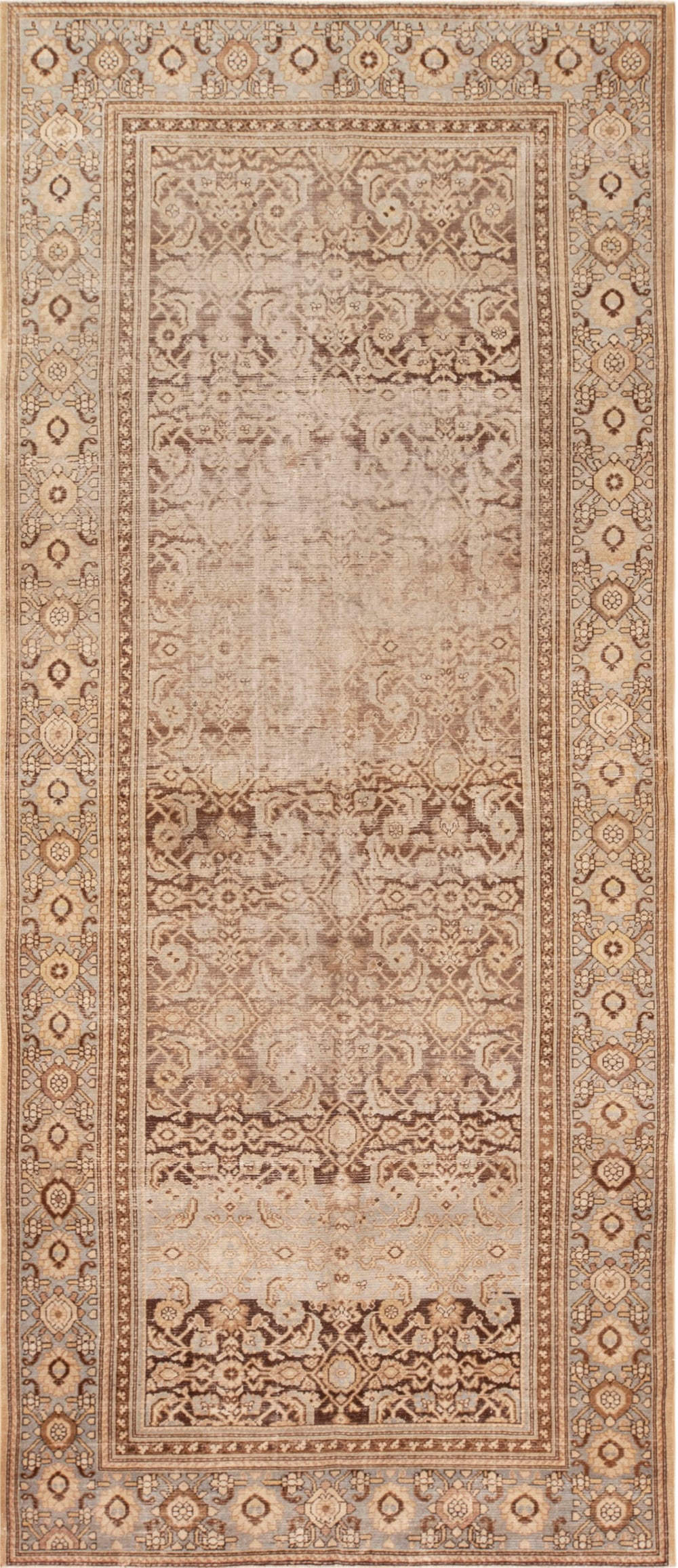 Long Antique Persian Malayer Gallery rug - Circa 1900 - 16 ft x 6 ft 8 in (4.88 m x 2.03 m): Curated collection of antique, vintage and modern rugs Long Antique Persian Malayer Gallery rug - Circa 1900 Size: 16 ft x 6 ft 8 in (4.88 m x 2.03 m) Provenance: Property of a Los Angeles dealer