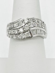 # 2047 14KT White Gold Natural Diamond Ring
