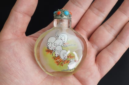 20th Century Vintage Chinese Inside Painted Snuff Bottle