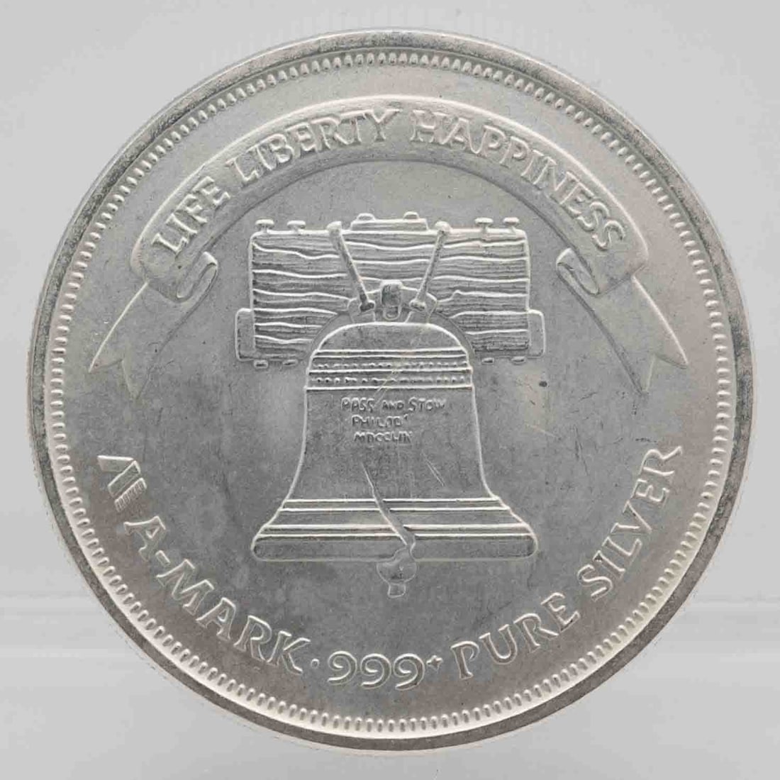 Vintage A Mark Liberty Bell 1oz Silver Round: Subject: A Mark Liberty Bell 1oz Silver Round Medium: 999 Silver Year: Vintage Condition: MS/AU Note: Any condition statement is given as an opinion and should not be treated as a statement of fact. P