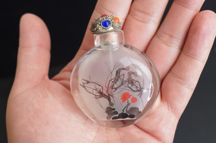 20th Century Vintage Chinese Inside Painted Snuff Bottle