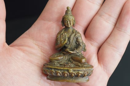 BRONZE BUDDHIST FIGURE