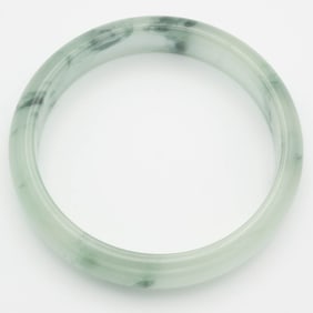 Green Jade Bangle