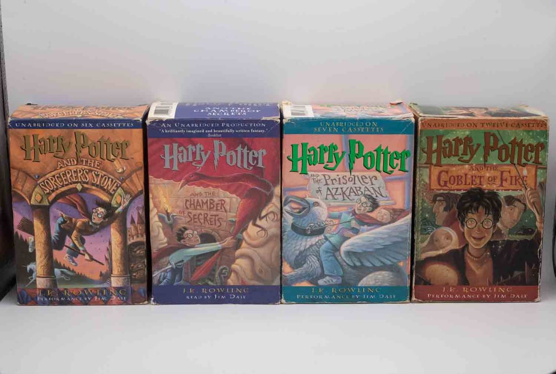 Set Of 4 Cassette Tape Audio Book Collection Of Harry Potter Novel 1-4 (1 of 4)