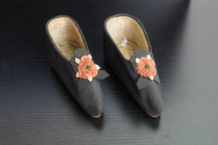 Chinese Qing Dynasty children's shoes