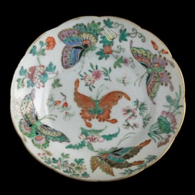 A Chinese famille rose 'butterfly' lobed plate, Jiaqing period, Qing dynasty