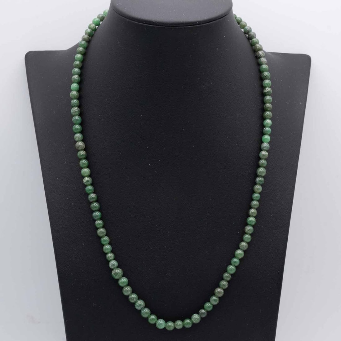 Chinese Green Natural Jadeite Bead Necklace (1 of 5)