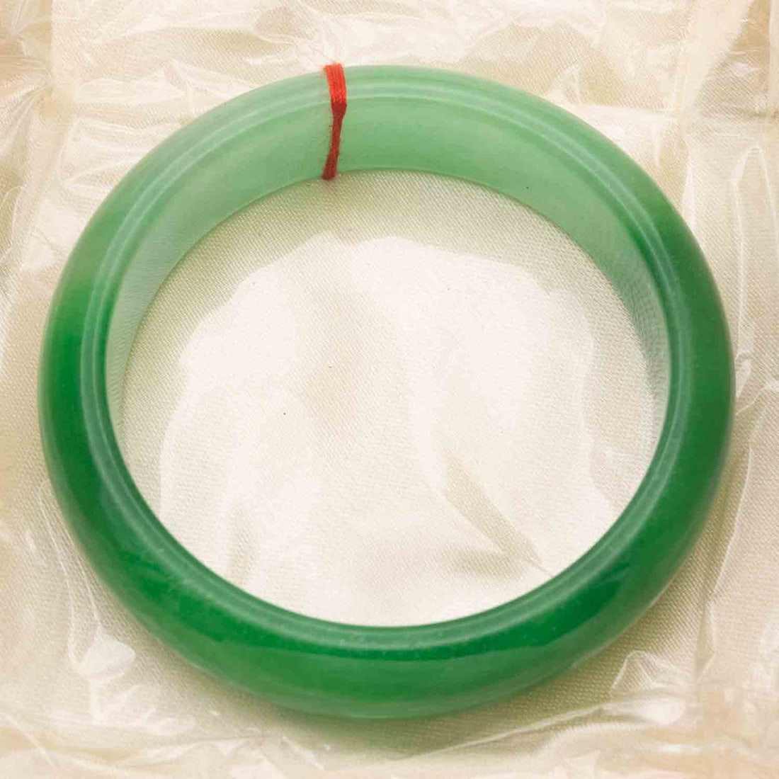 Chinese Green Jade Bangle: Medium: Green Jade Size: 2.3 inches Age/Detail: Chinese Condition: great overall, check photo for condition reference. Provenance: Collection from Estate in Tribecca LiveShipping is NOT a part of the 