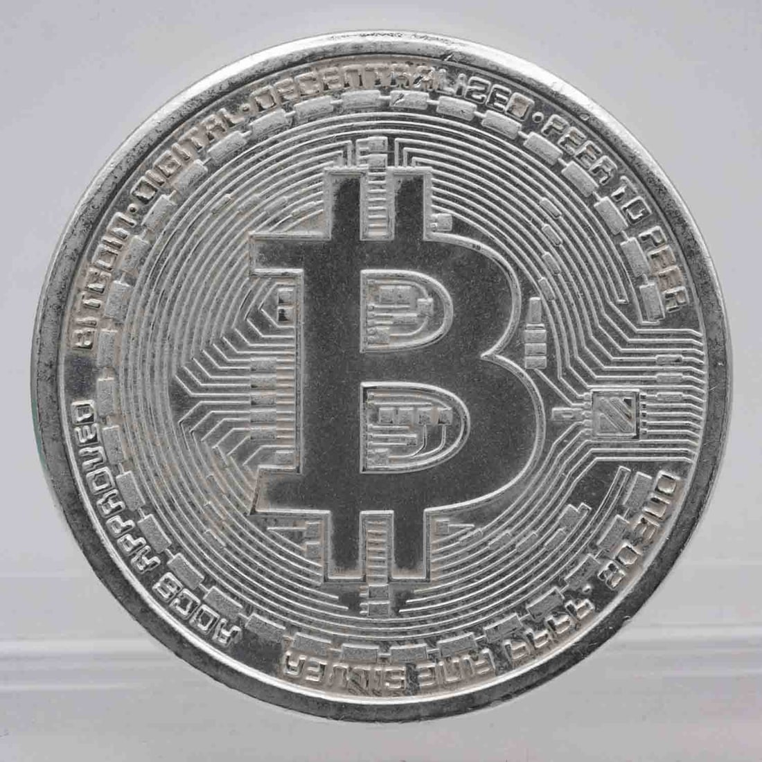 2022 Bitcoin 1oz Fine Silver Round (1 of 2)