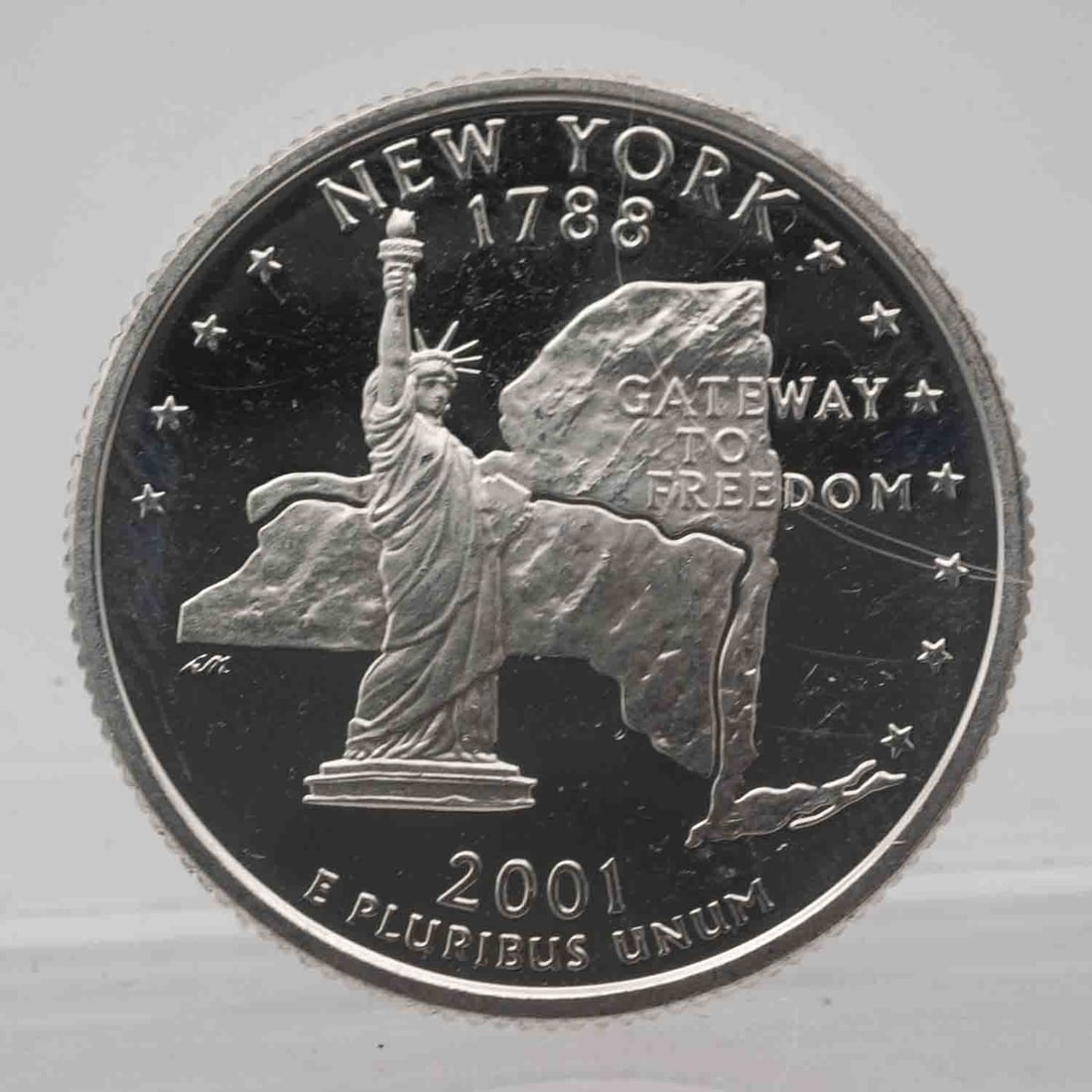 2001 American Proof Silver Quarter New York: MLC01168 Shipping: Buyer-arranged shipping: estimated cost: starts at $14.5, Plus $1 dollar for every $100 in value. Signature confirmation is recommended for high value invoice at cost of $5.5. Pleas