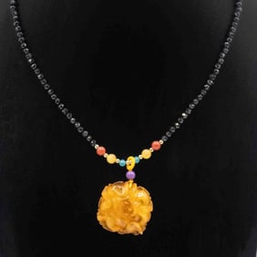 Vintage Chinese Amber And Onyx Necklace