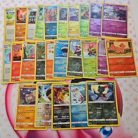 LOT OF 25 ALL REV HOLO POKEMON CARDS