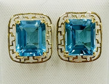 14KT Yellow Gold Pair of Blue Topaz Earrings # 2188