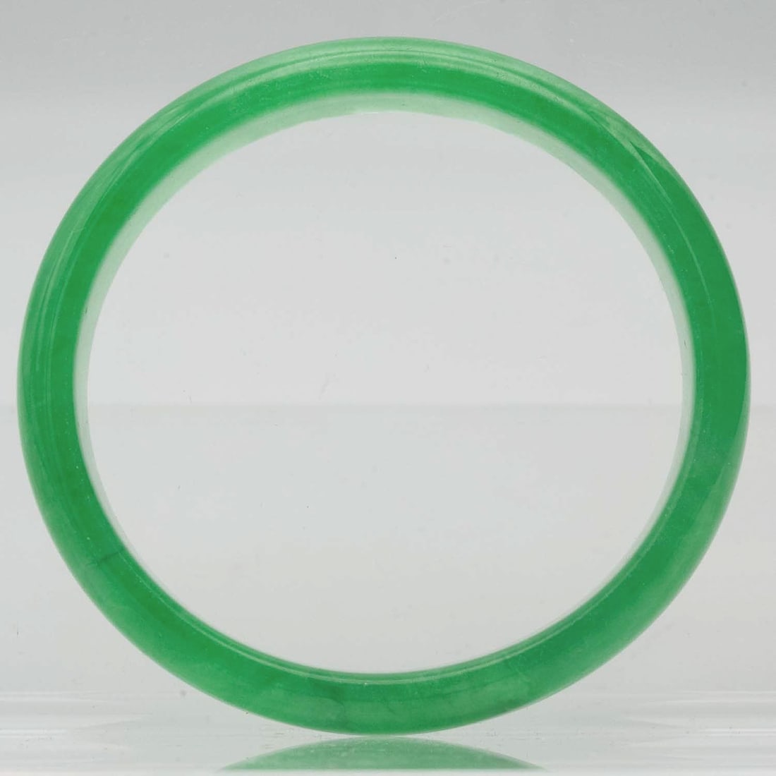 Green Jade Bangle: Medium: Green Jade Size: 2 inches inner diameter Age/Detail: Condition: Great, check photo for condition reference Provenance: Collection from Estate in Tribecca Please view all the photos as they are