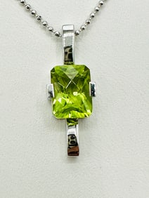 14KT White Gold Peridot Pendant and Chain # 2607
