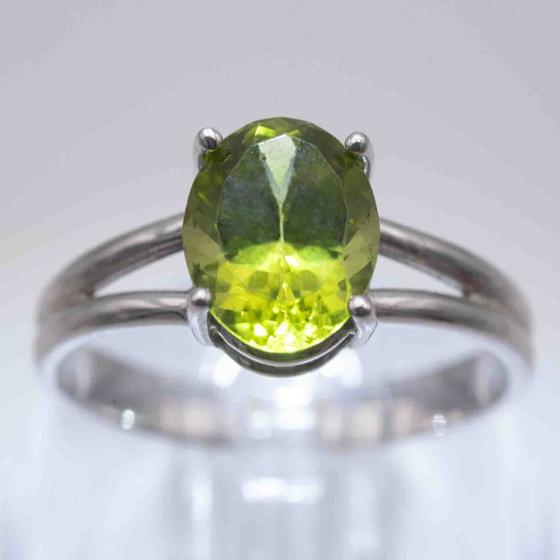 14k White Gold Natural Peridot Ring (1 of 5)