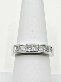 14KT White Gold Natural Diamond Band Ring Size 7.5 - J11392