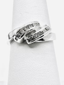 14Karat White Gold Natural Diamond Ring Size 6 - J11485