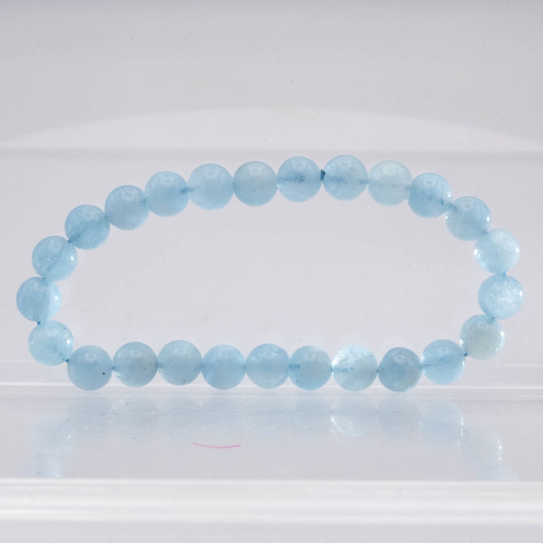 Natural Aquamarine Bead Bracelet: Medium: Natural Aquamarine Size: 2 inches Age/Detail: Condition: great overall, check photo for condition reference. Provenance: Collection from Estate in Tribecca LiveShipping is NOT a part of the au