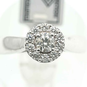 14K White Gold Diamond Engagement Ring With Certificate