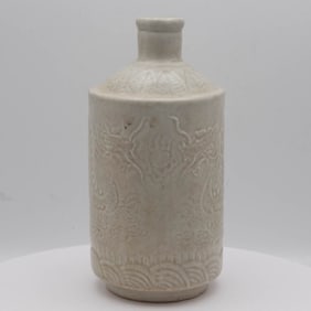 Old Chinese White Glaze Porcelain WIne Bottle