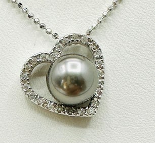 14KT White Gold Natural Diamond and Cultured Tahitian Pearl Heart Pendant with Chain # 2038
