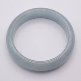 Chinese Chalcedony Bangle