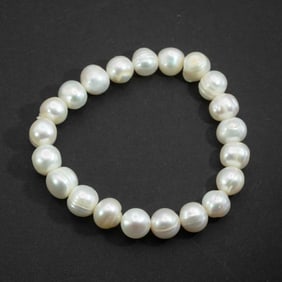 White Pearl Bead Bracelet