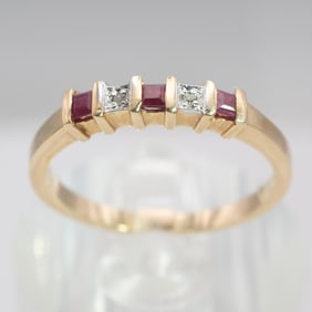 14k Gold Ruby And Diamond Ring