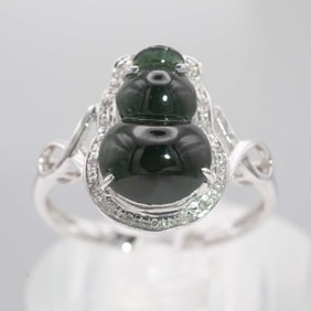 18k White Gold Natural Icy Green Jade Gourd Ring