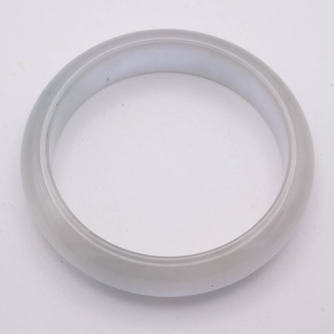 Chinese Translucent White Jade Bangle: Medium: Translucent White Jade Size: 2.2 inches Age/Detail: Chinese Condition: great overall, check photo for condition reference. Provenance: Collection from Estate in Williamsburg LiveShipping is NO