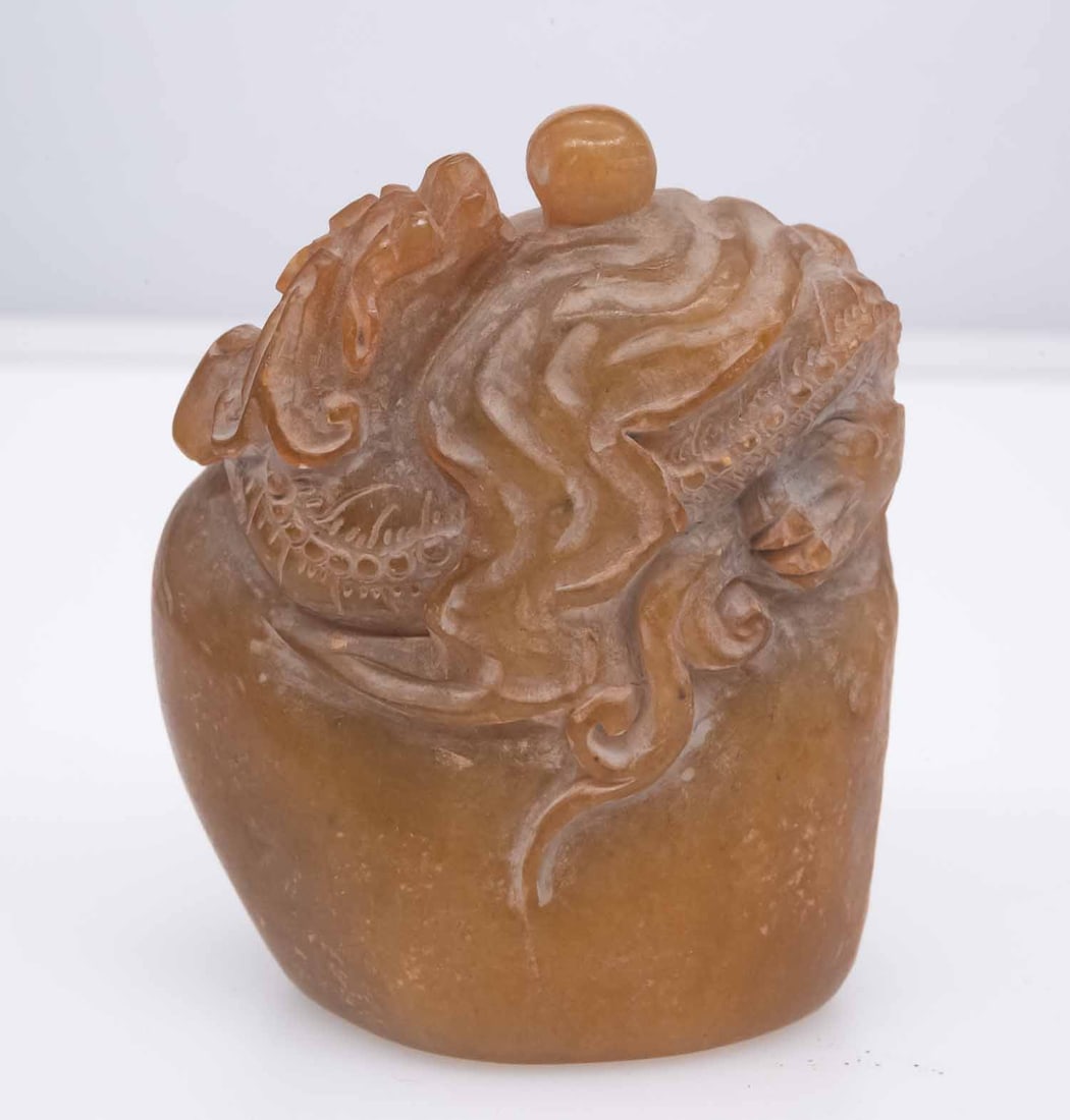 Antique Chinese Hand Carved Dragon Shoushan Stone Seal: Medium: Shoushan Stone Size: 2.5x2x1 inches Age/Detail: Antique Chinese Hand Carved Dragon Condition: Great Provenance: Collection from Estate in Tribecca Please view all the photos as they are part o