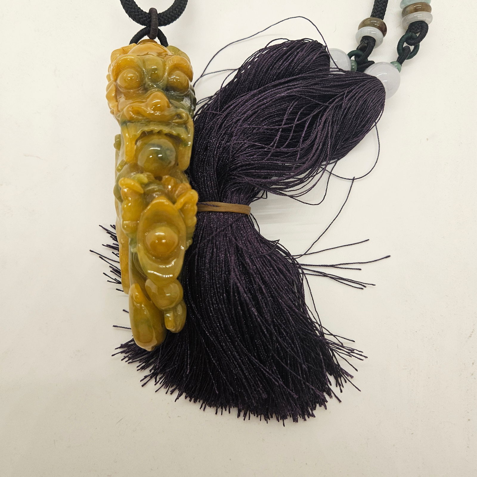 Natural Green & White Carved Jade Jadeite Chinese Culture Medallion Plaque MING0005: We offer combined shipping on multiple items. Buyers may also arrange their own shipping. LiveShipping is a separate and independent option for shipping that is NOT a part of the auction house or thei