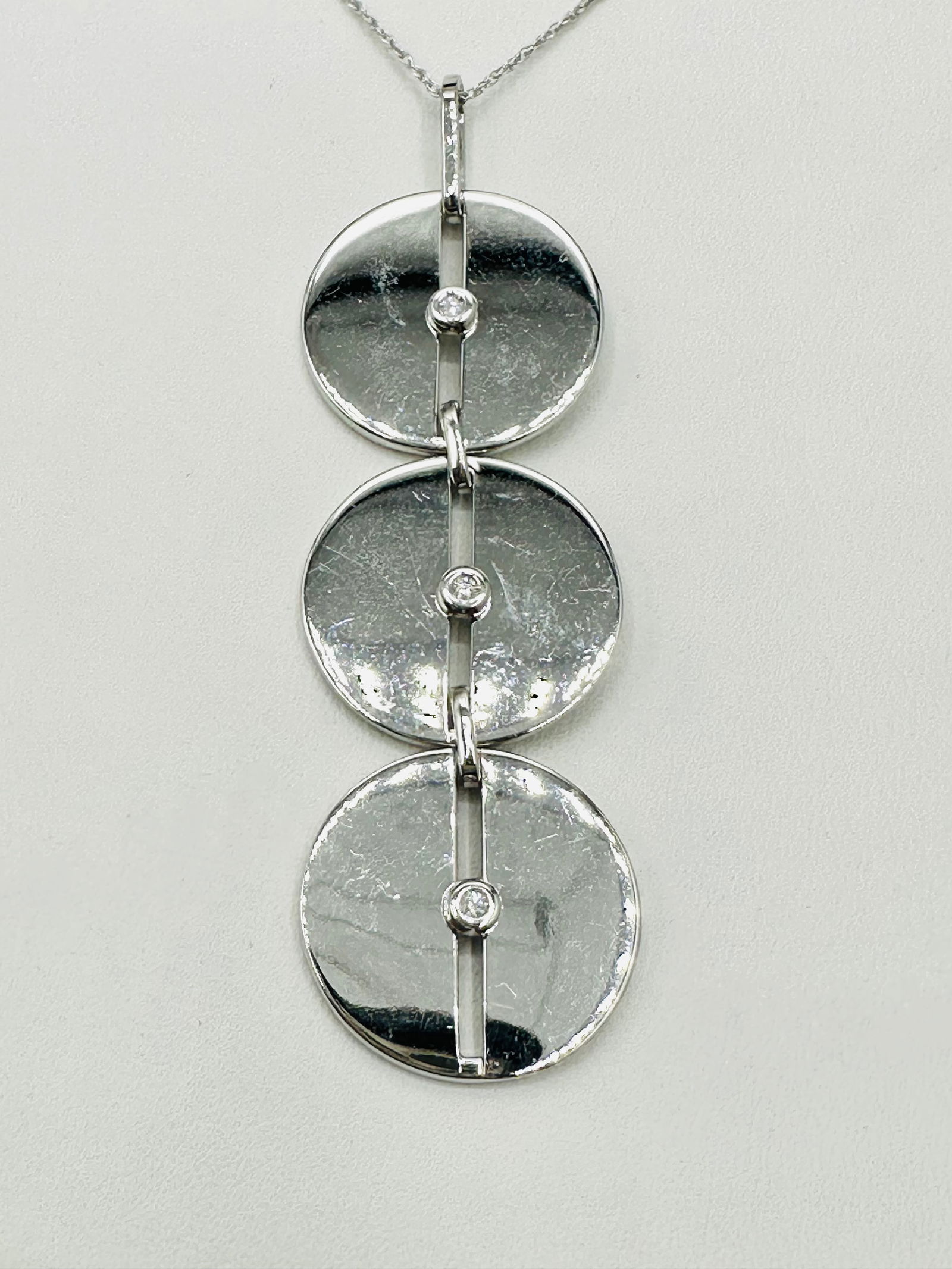 14KT White Gold, Natural Diamond Three Circle Pendant # 2553 (1 of 4)