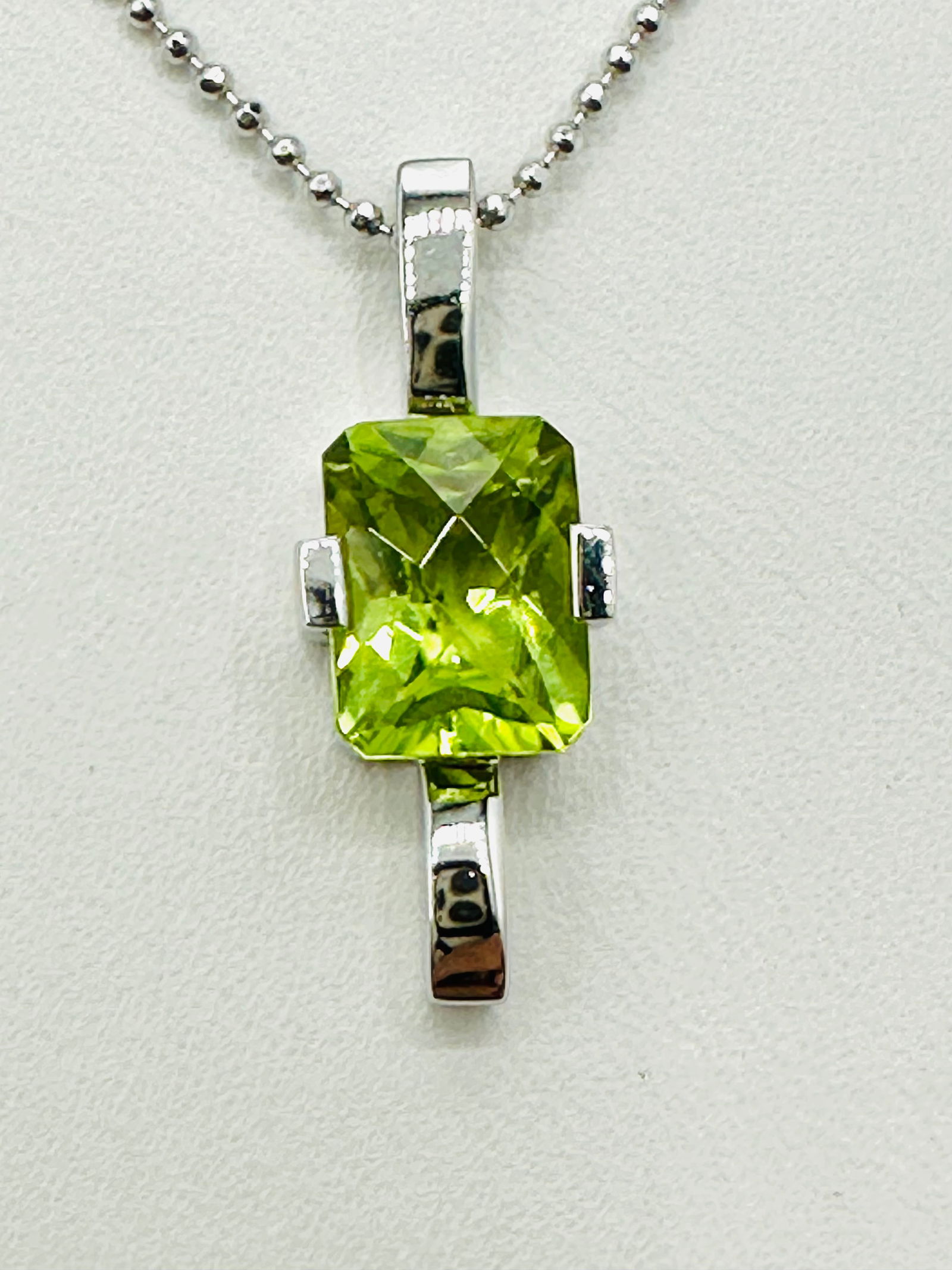 14KT White Gold Peridot Pendant and Chain # 2607 (1 of 4)