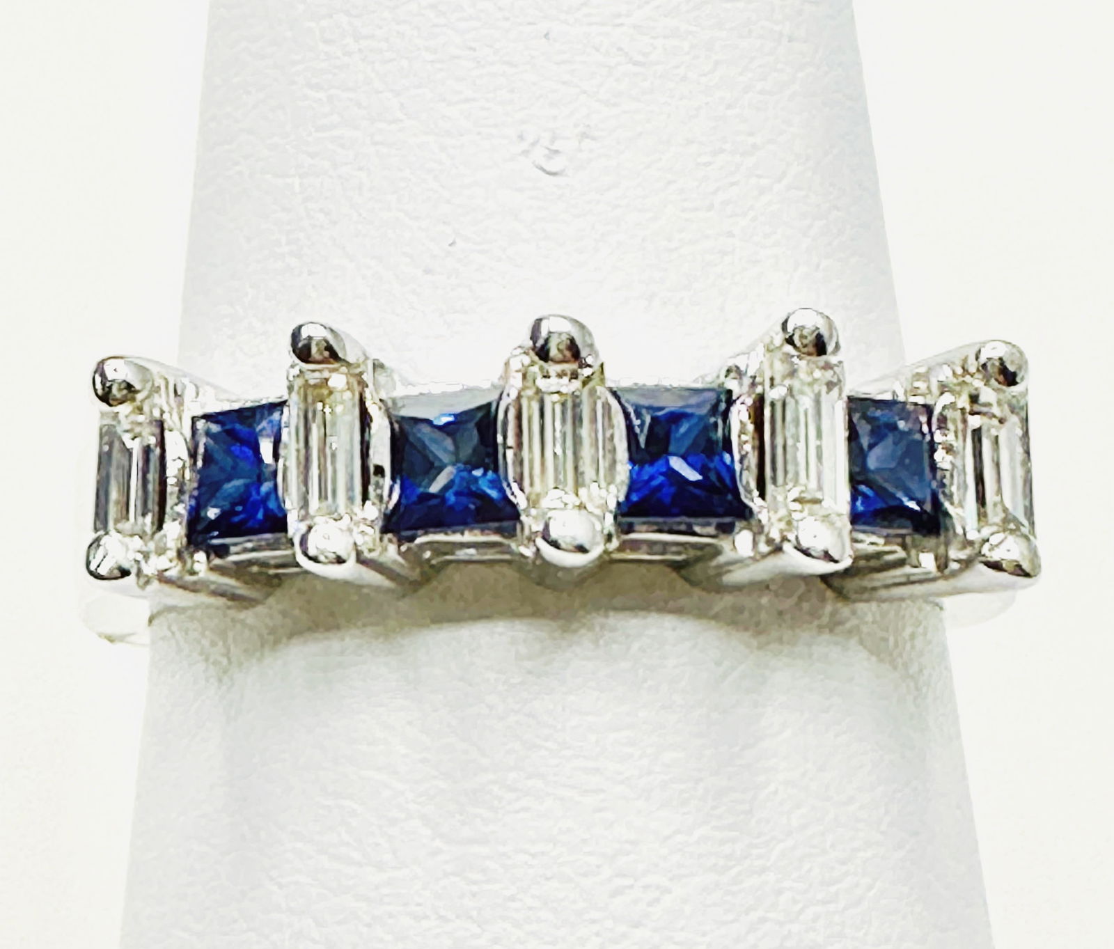18KT White Gold Natural Diamond Sapphire Pricness Cut Ring Size 7 - J11180: * 18KT White Gold Natural Diamond and Genuine Sapphire Ring; * 5 pcs baguette cut diamond 0.36 carat (t.w.); * Clarity VS-SI, Color G-K; * 4 pcs princess cut sapphire 0.51 carat(t.w.); * Ring Weight 5