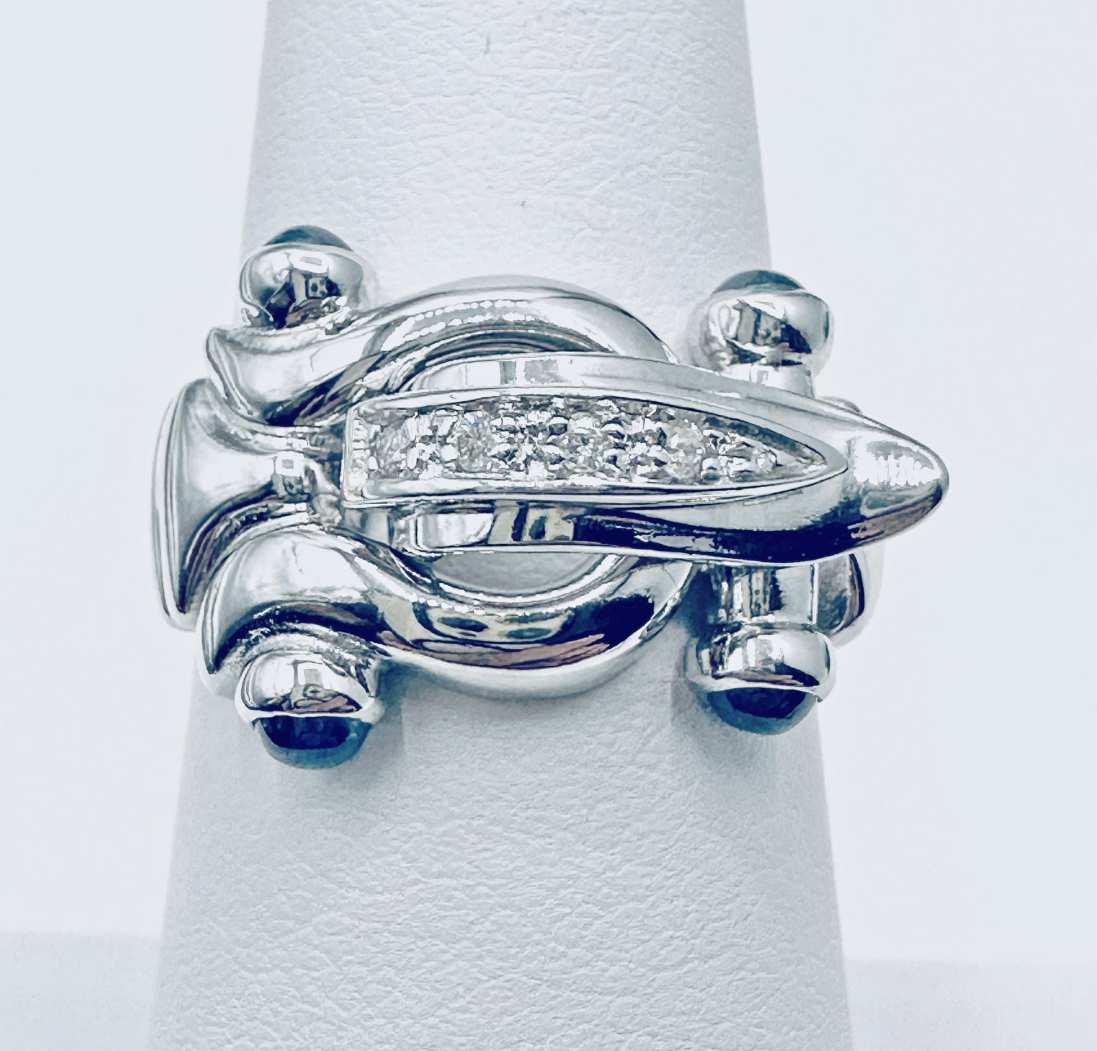 14KT White Gold Natural Diamond And General Sapphire Ring Size 6.75 - J11204: *14KT White Gold Natural Diamond and General Sapphire Ring *4 pcs diamond 0.05 Carat (t.w.) *4 pcs sapphire 0.38 carat (t.w.) *Ring Weight: 5.80 grams *Ring Size 6.75, *Diamond Clarity VS-SI, Color G-