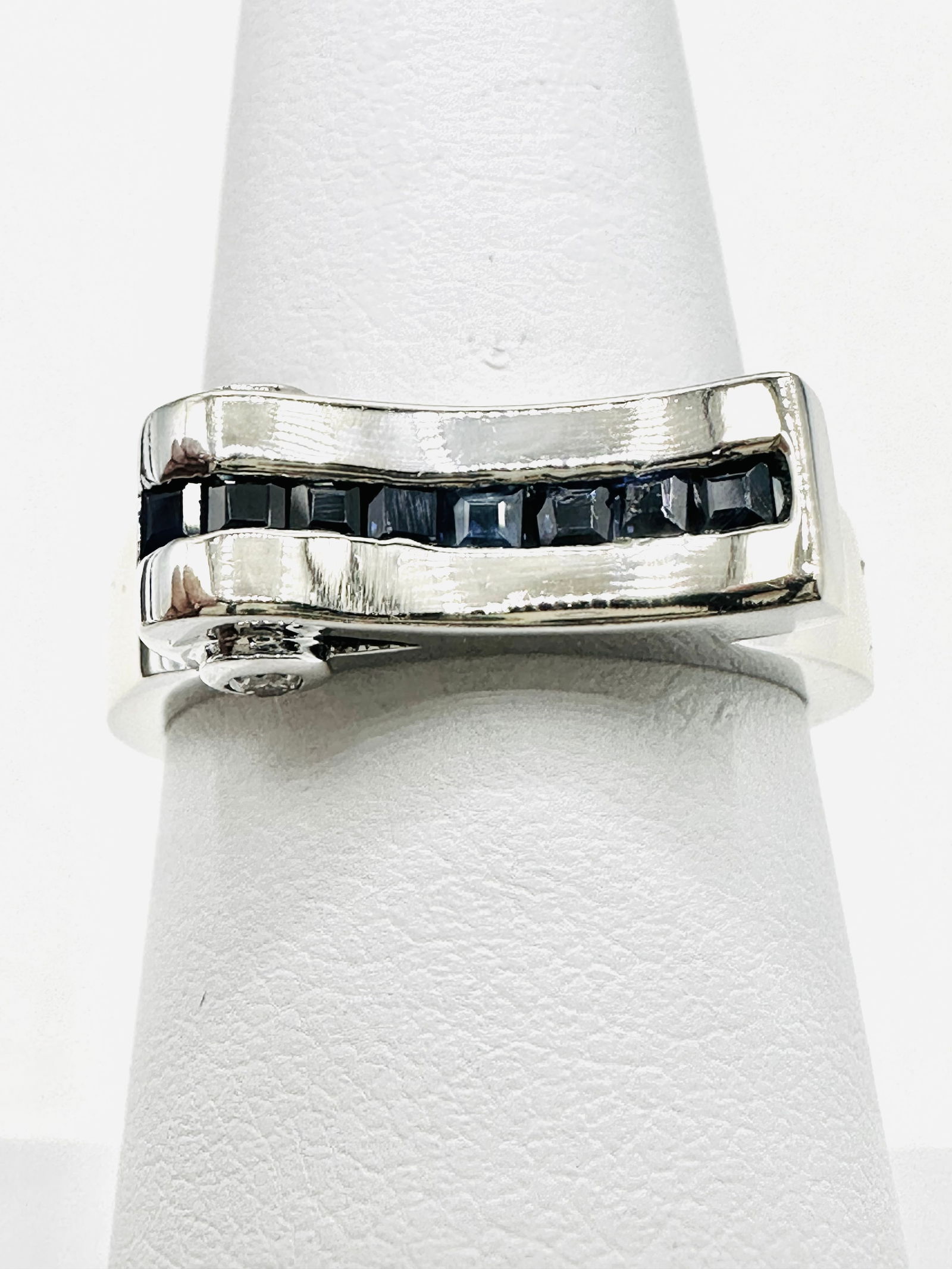 14KT White Gold Diamond Sapphire Fancy Ring Size 6.75 - J11312 (1 of 3)