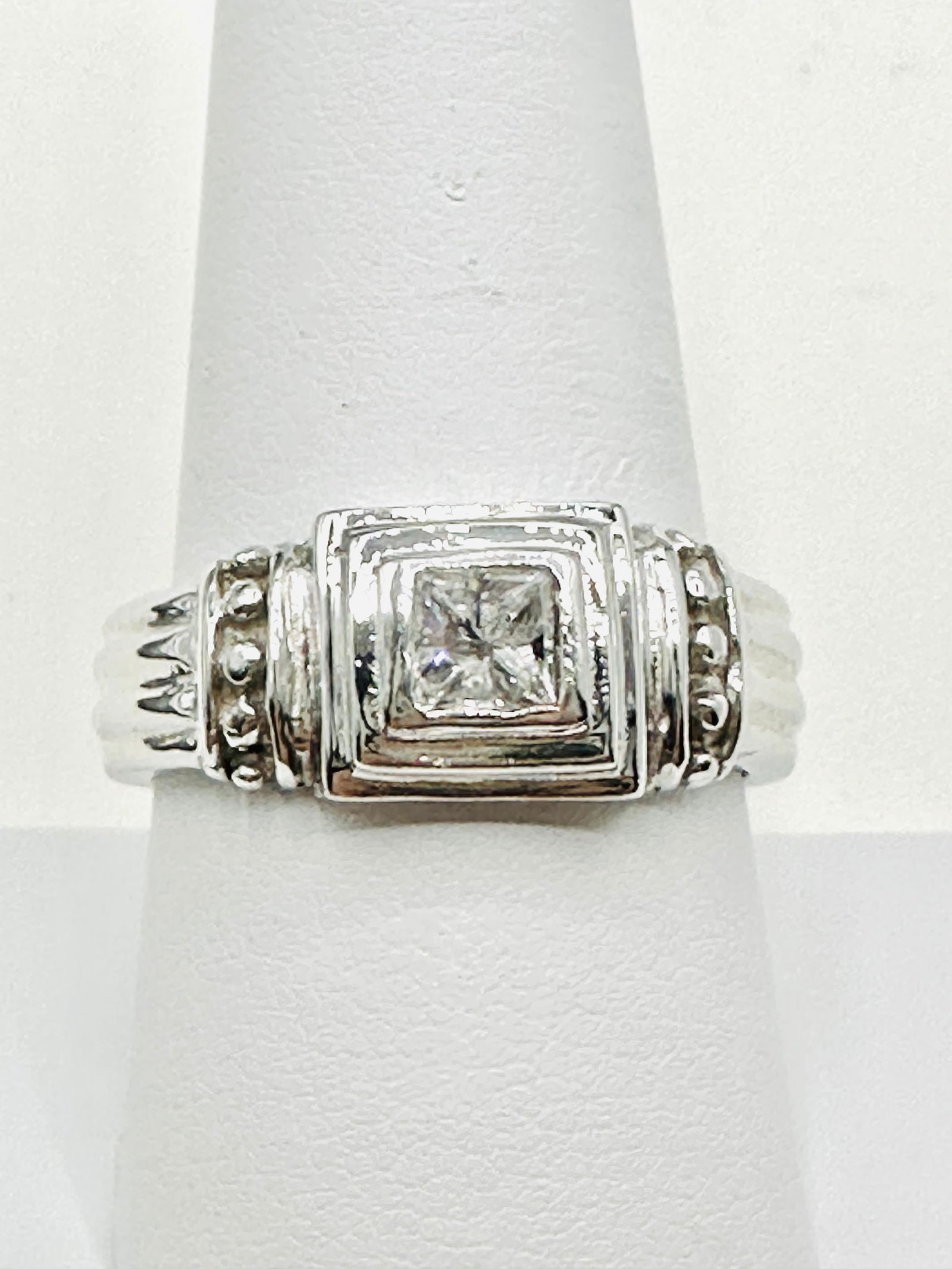 14KT White Gold Natural Diamond Men’s Ring Size 9.25 - J11400 (1 of 3)