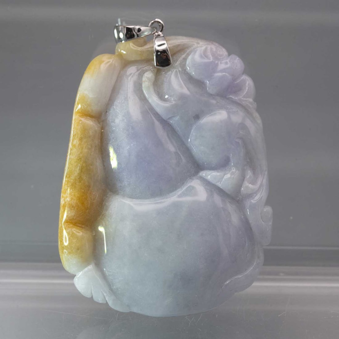 14k White Gold Latch Natural Lavender Jadeite Gourd Good Fortune Pendant: Medium: Natural Lavender Jadeite Size: 2x1.5x0.4 inches Age/Detail: 14k White Gold Latch Condition: great overall, check photo for condition reference. Provenance: Collection from Estate in Williamsbu