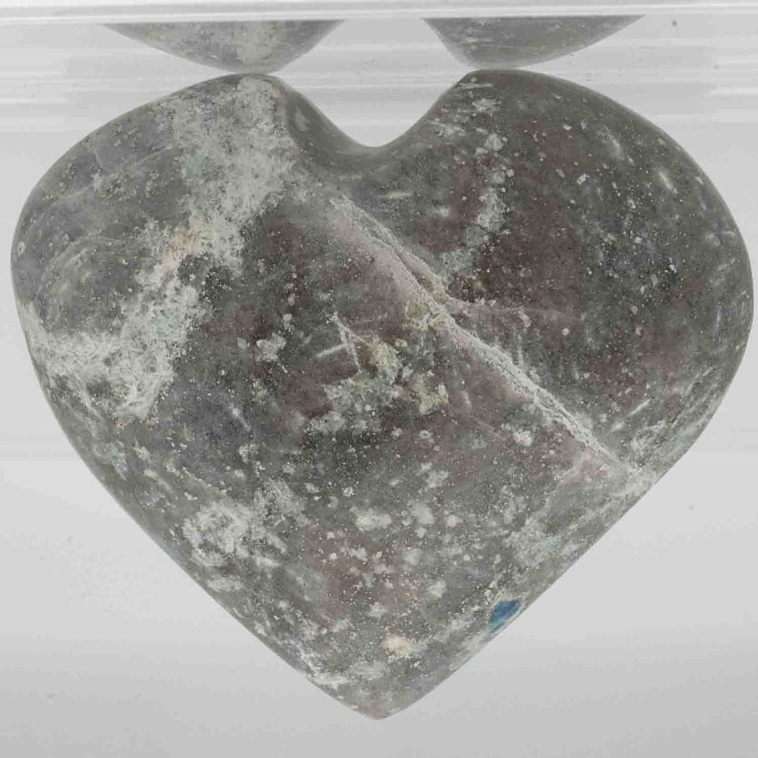 Lepidolite Sculpture: Medium: Lepidolite Size: 2x2.25x1 inches Age/Detail: Condition: Great, check photo for condition reference. Provenance: Collection from Estate in Tribecca Please view all the photos as they are part o