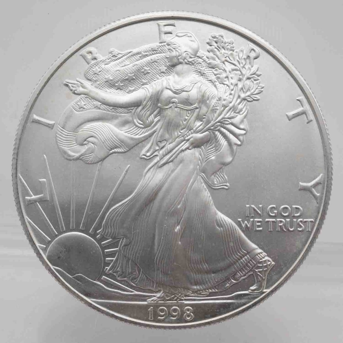 1998 American Silver Eagle 1oz Silver Coin: MLC01306Shipping:Buyer-arranged shipping: estimated cost: starts at $15.5, Plus $1 dollar for every $100 in value. Signature confirmation is recommended for high value invoice at cost of $5.5. Please
