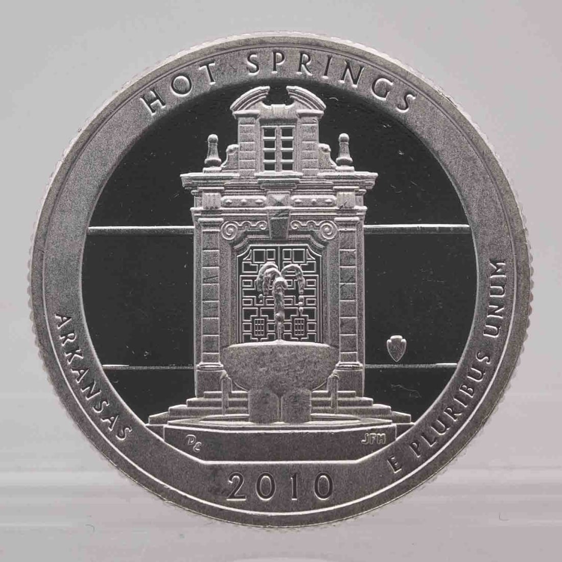 2010 American Proof Silver Quarter ATB Hot Springs: MLC01222 Shipping: Buyer-arranged shipping: estimated cost: starts at $15.5, Plus $1 dollar for every $100 in value. Signature confirmation is recommended for high value invoice at cost of $5.5. Pleas