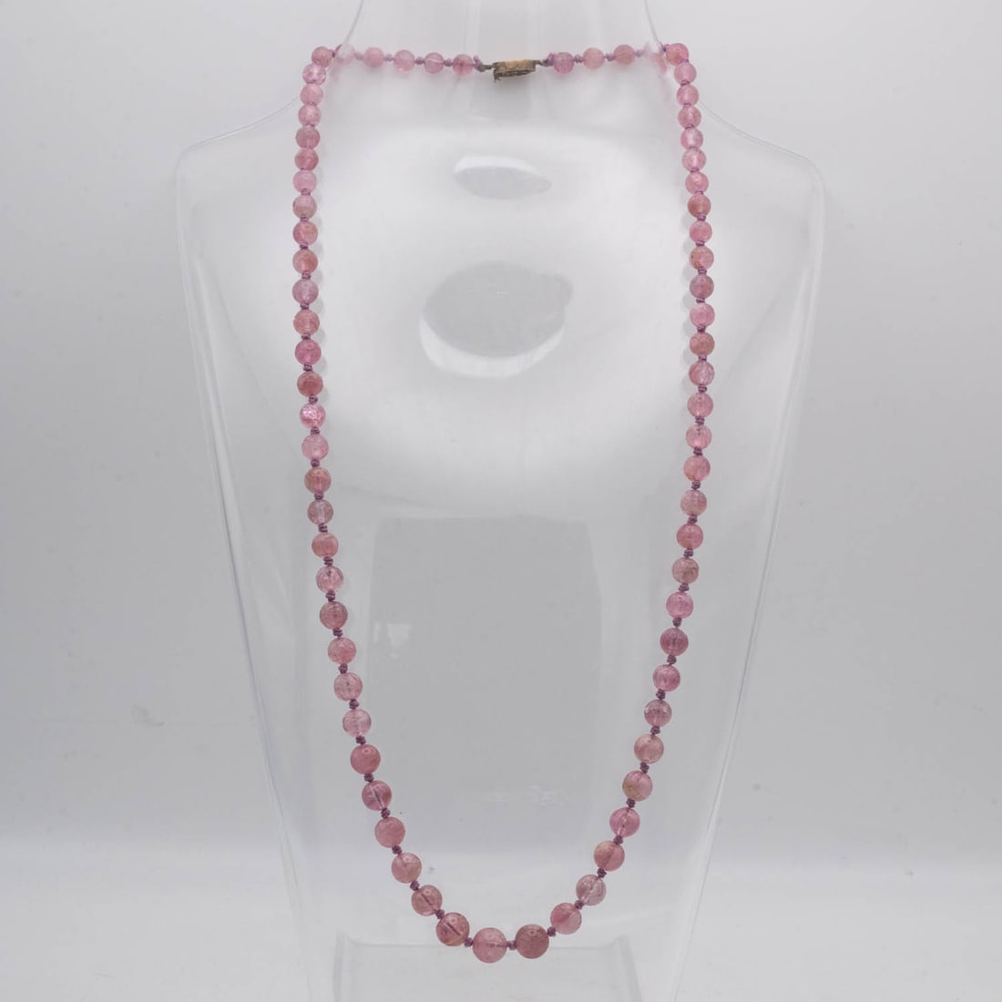 Natural Rose Quartz Necklace: Medium: Rose Quartz Size: 24 inches Age/Detail: Natural Condition: great overall, check photo for condition reference. Provenance: Collection from Estate in Tribecca LiveShipping is NOT a part of the